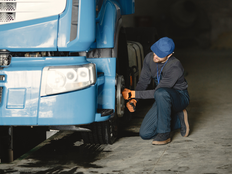 Transport Truck Mechanic